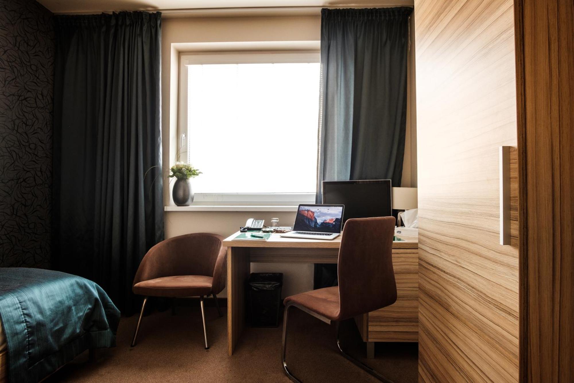 Hotel Deluxe With Free Wellness And Fitness Centrum 니트라 객실 사진