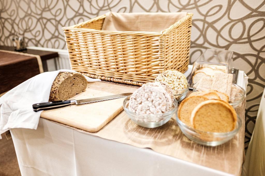Hotel Deluxe With Free Wellness And Fitness Centrum 니트라 외부 사진
