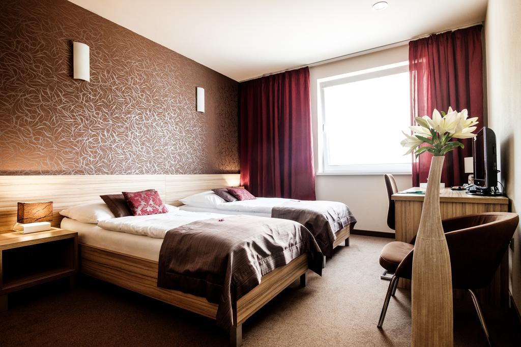 Hotel Deluxe With Free Wellness And Fitness Centrum 니트라 외부 사진