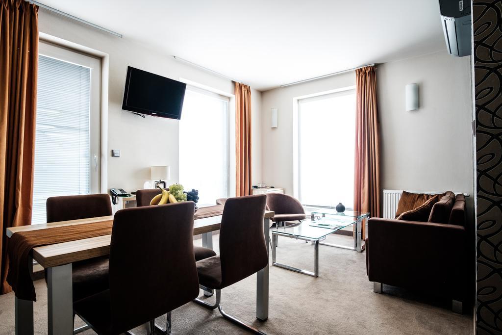 Hotel Deluxe With Free Wellness And Fitness Centrum 니트라 외부 사진